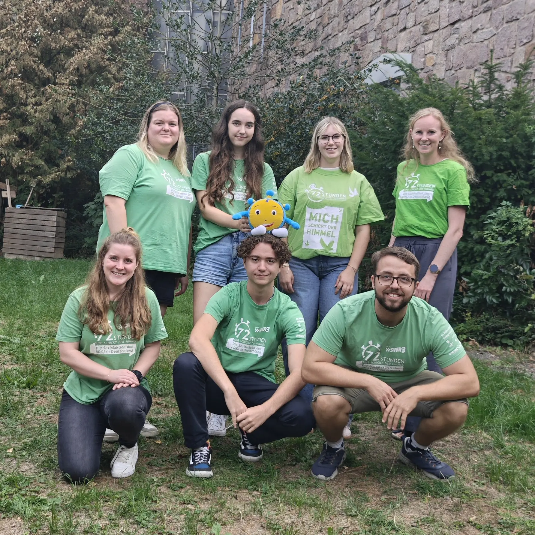 In der hinteren Reihe seht ihr unsere ehrenamtlichen KoKreis-Mitglieder Franzi, Alexa, Eva und Annabell und in der vorderen Reihe von links nach rechts Jugendreferentin Leoni, dualer Student Samuel und Jugendreferent Hannes.